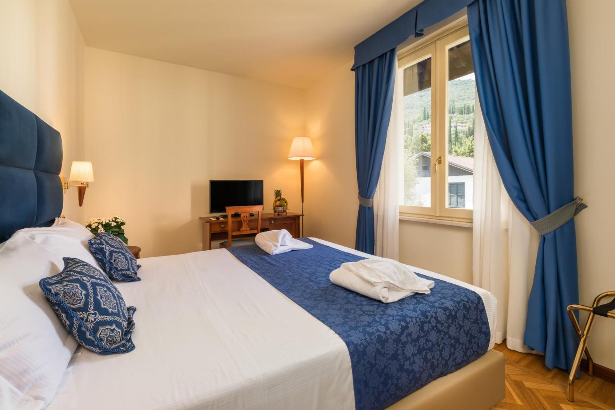 Hotel Galeazzi Гардоне-Рив'єра Екстер'єр фото